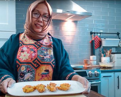 Did you know that following a recipe and making a dish is a great way to enhance your language skills? Click the link in our bio, head to the blog, and brush up on your Indonesian as DLS Instructor, Wita, makes traditional Indonesian Bakwan Jagung (corn fritters). Enjoy! https://dlsdc.com/blog/learn-indonesian-cooking-bakwan-jagung/